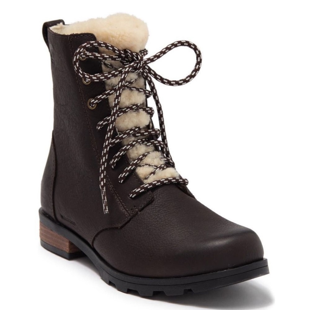 SOREL Emelie Genuine Shearling Lamb Fur Short Lace-Up Boot In Brown Size 6